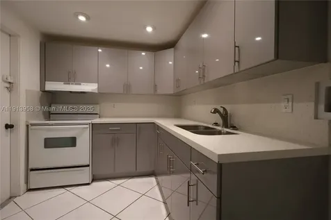 7825 Miller Drive Miami FL 33155