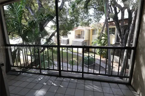 7825 Miller Drive Miami FL 33155