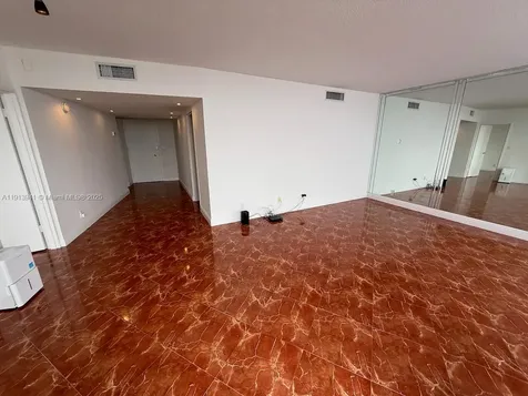 900 Bay Drive Miami Beach FL 33141