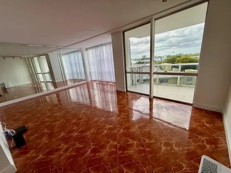 900 Bay Drive Miami Beach FL 33141