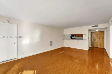 7601 E Treasure Drive North Bay Village FL 33141