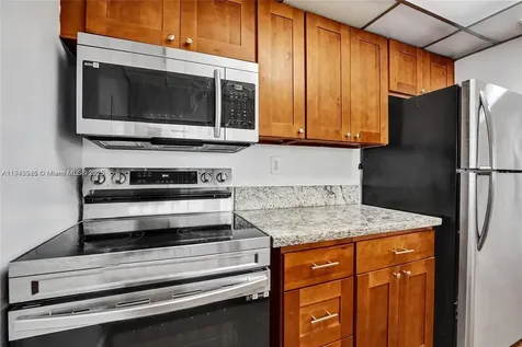 7601 E Treasure Drive North Bay Village FL 33141