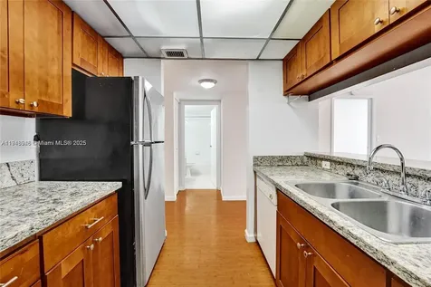 7601 E Treasure Drive North Bay Village FL 33141