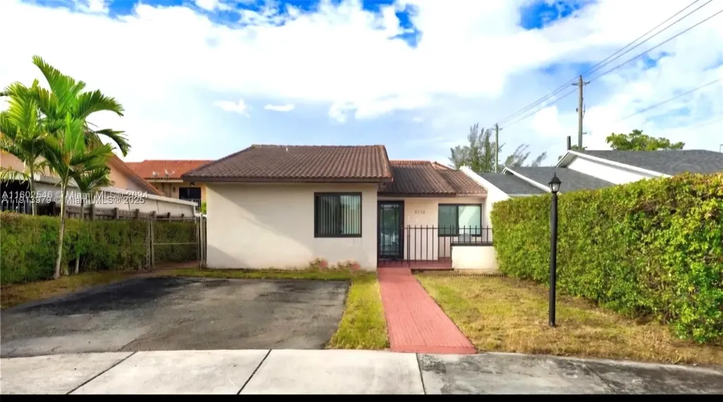 11570 SW 5th Street Sweetwater FL 33174