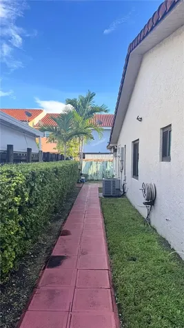 11570 SW 5th Street Sweetwater FL 33174