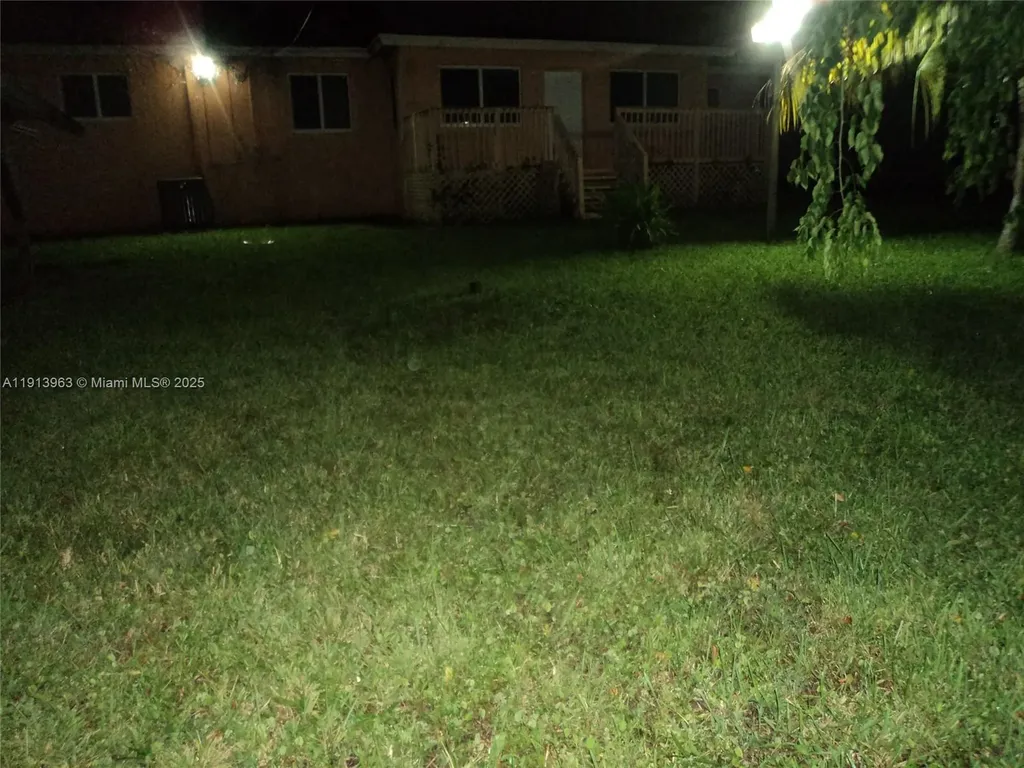 2611 Rodman Street Hollywood FL 33020