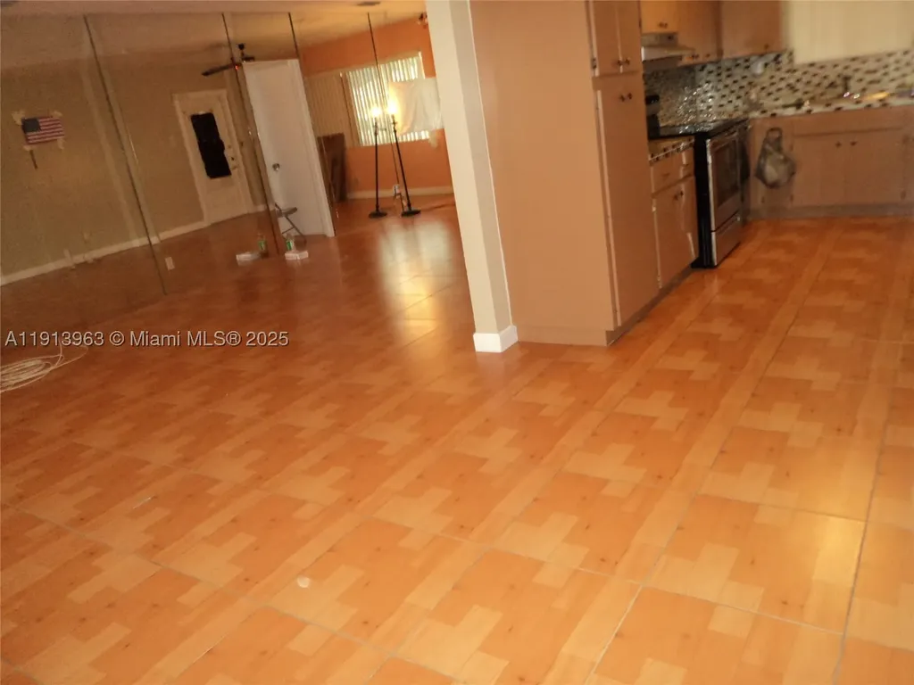2611 Rodman Street Hollywood FL 33020
