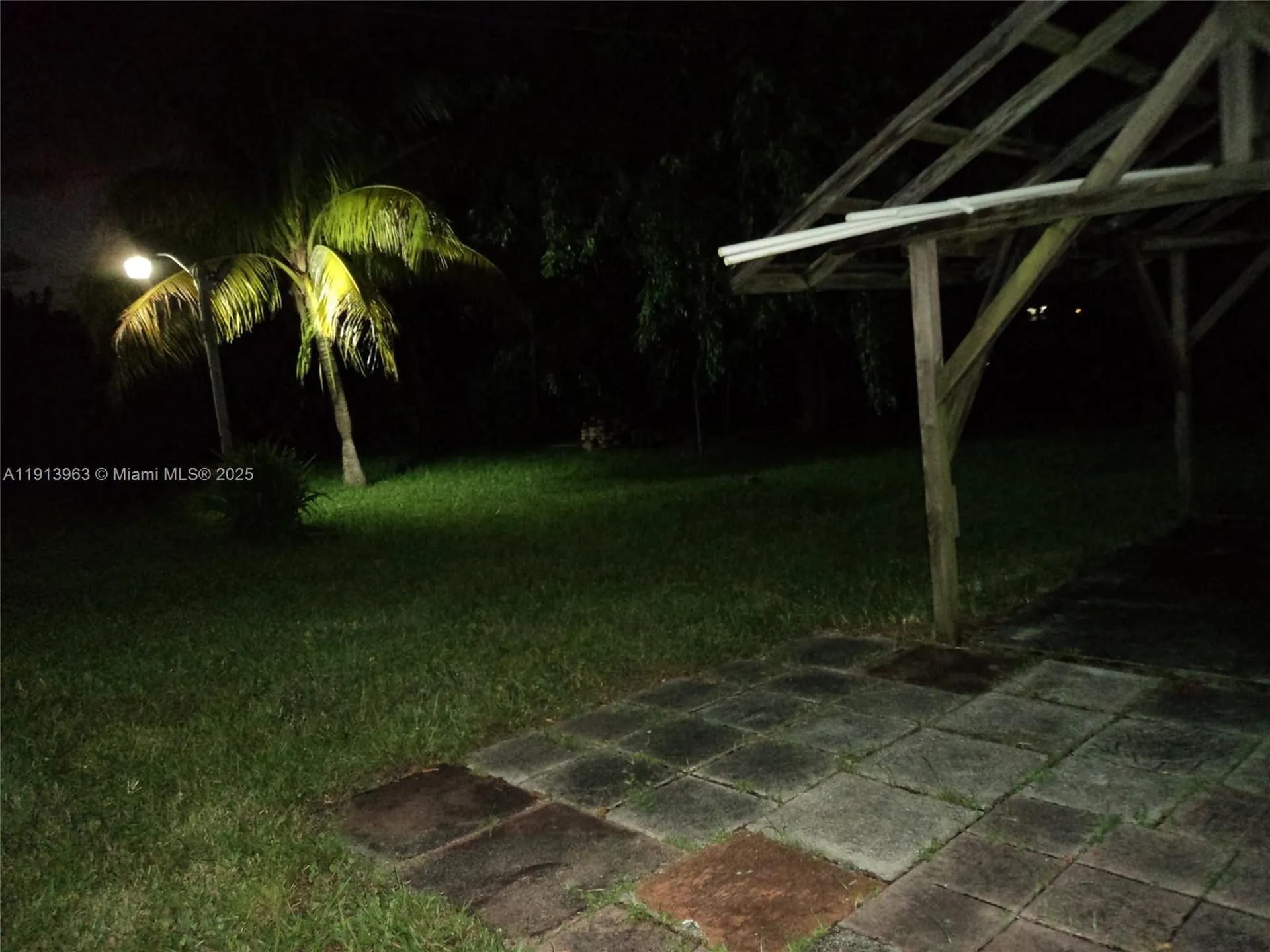 2611 Rodman Street Hollywood FL 33020