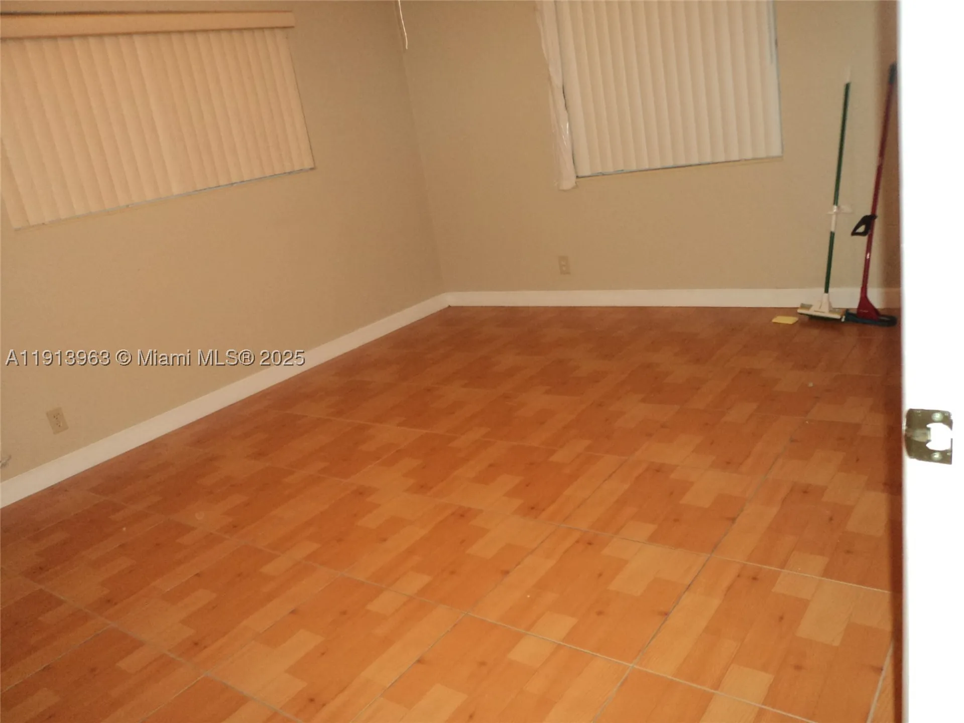 2611 Rodman Street Hollywood FL 33020