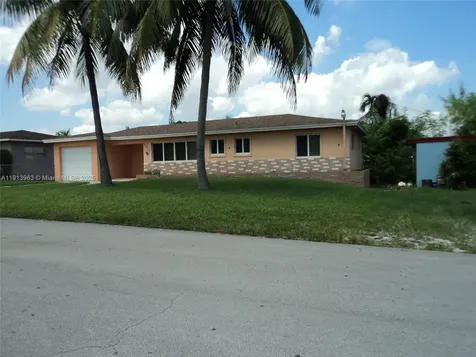 2611 Rodman Street Hollywood FL 33020