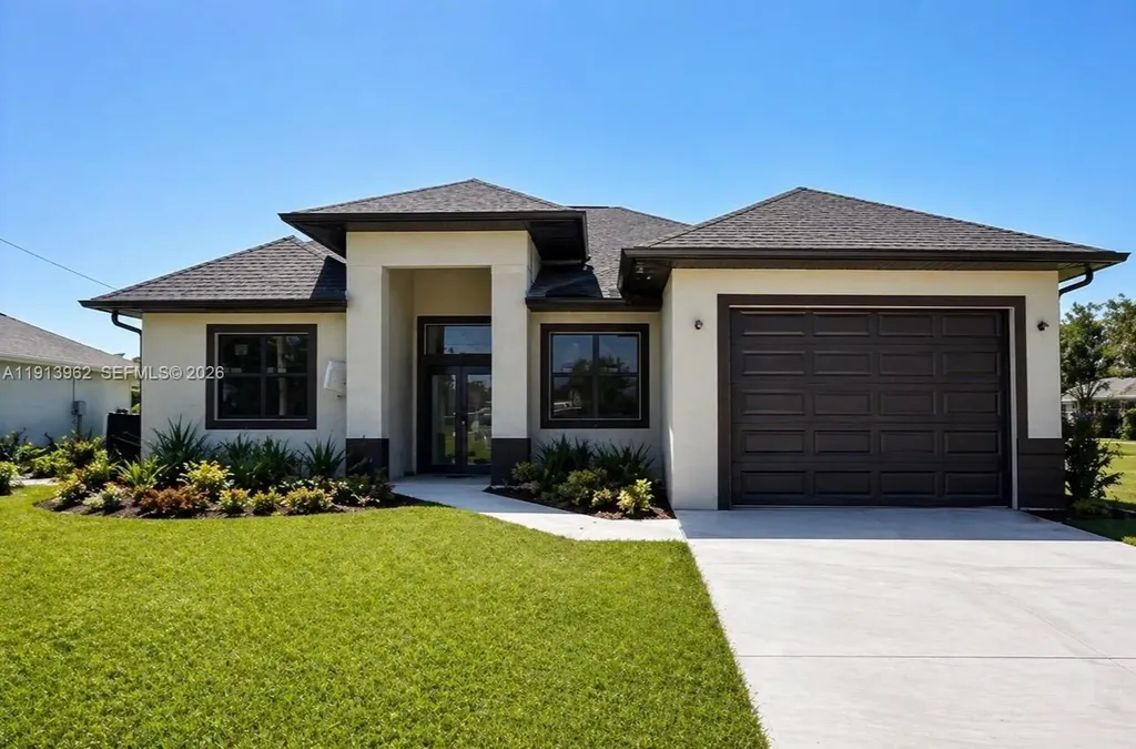 2532 NE 1st Place Cape Coral FL 33909