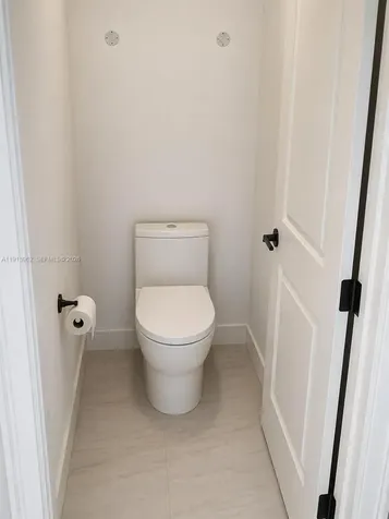 2532 NE 1st Place Cape Coral FL 33909