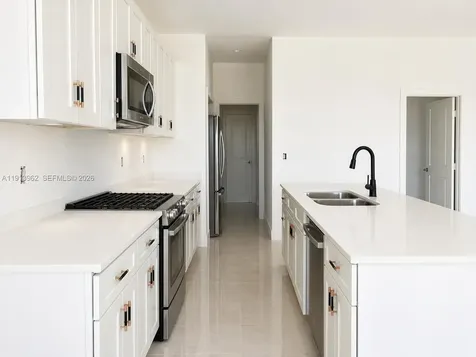 2532 NE 1st Place Cape Coral FL 33909
