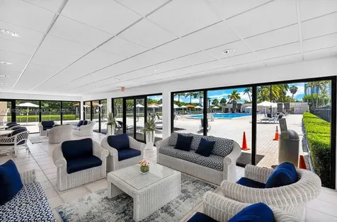 2625 Collins Avenue Miami Beach FL 33140