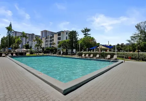 17560 Atlantic Boulevard Sunny Isles Beach FL 33160