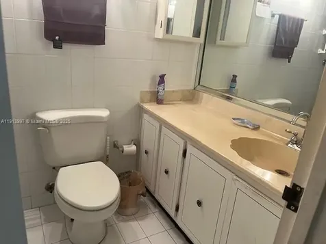 17560 Atlantic Boulevard Sunny Isles Beach FL 33160
