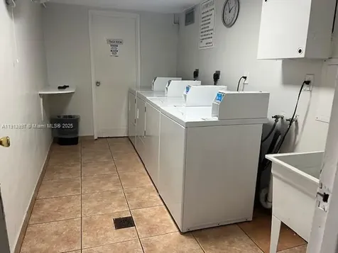 17560 Atlantic Boulevard Sunny Isles Beach FL 33160