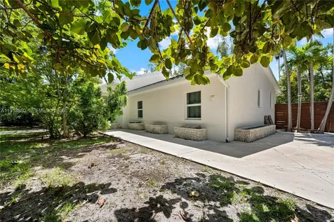 520 Bay Point Road Miami FL 33137