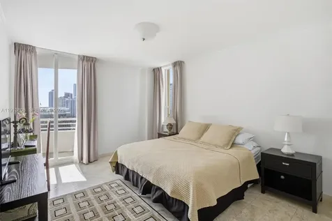 888 Brickell Key Drive Miami FL 33131