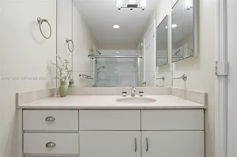 888 Brickell Key Drive Miami FL 33131