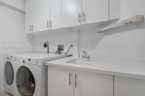 2600 Island Boulevard Aventura FL 33160