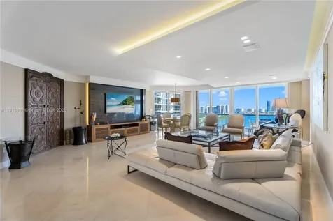 2600 Island Boulevard Aventura FL 33160