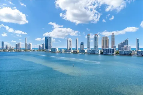 2600 Island Boulevard Aventura FL 33160