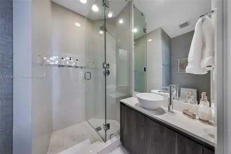 480 NE 31st Street Miami FL 33137