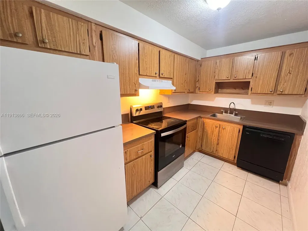3720 N Pine Island Road Sunrise FL 33351