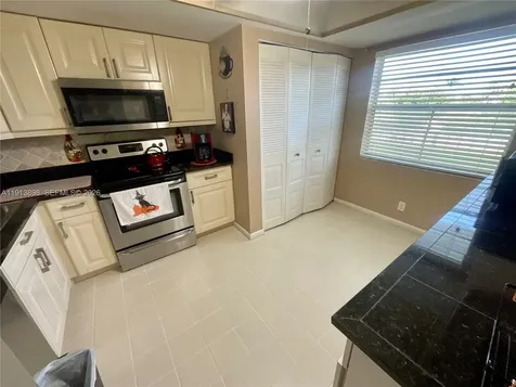 7690 NW 18th Street Margate FL 33063