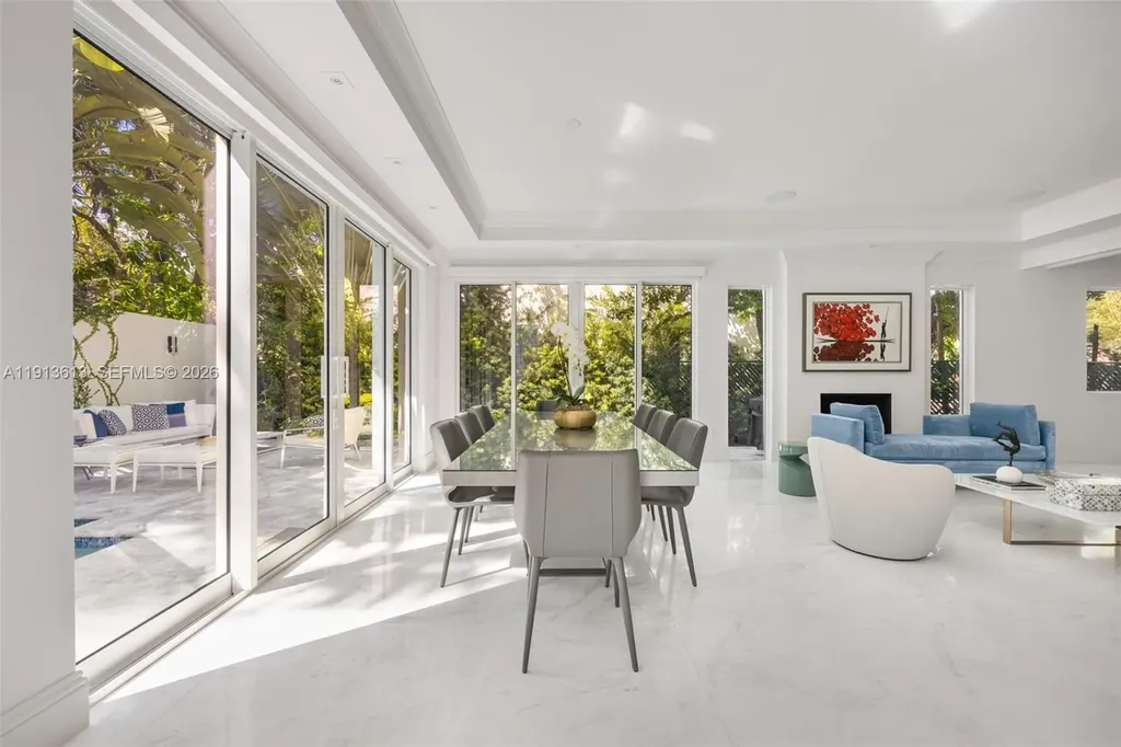 2760 Brickell Court Miami FL 33129