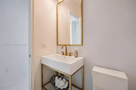 2760 Brickell Court Miami FL 33129