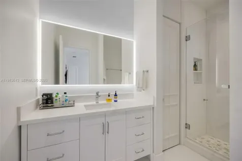 2760 Brickell Court Miami FL 33129