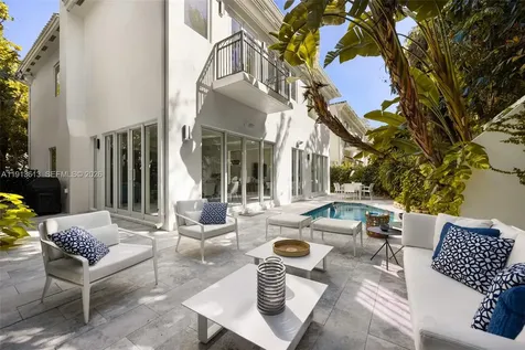 2760 Brickell Court Miami FL 33129