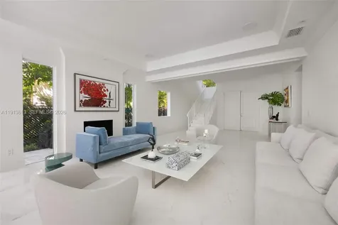 2760 Brickell Court Miami FL 33129