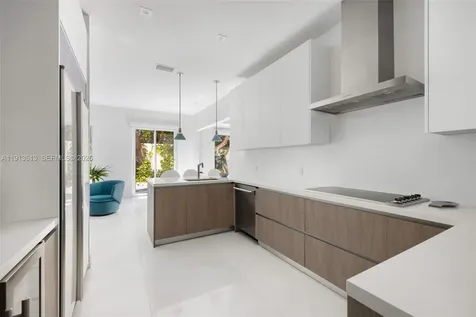 2760 Brickell Court Miami FL 33129