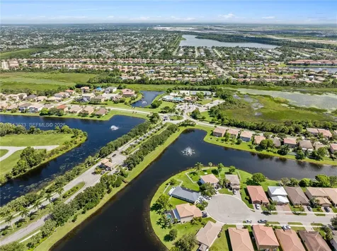 1924 SW Jamesport Drive Port St. Lucie FL 34953