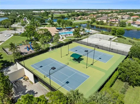 1924 SW Jamesport Drive Port Saint Lucie FL 34953