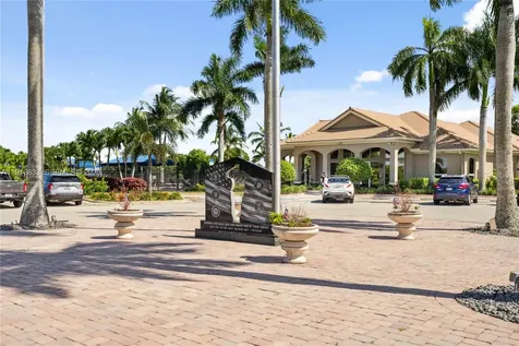 1924 SW Jamesport Drive Port St. Lucie FL 34953