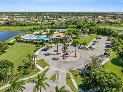 1924 SW Jamesport Drive Port Saint Lucie FL 34953