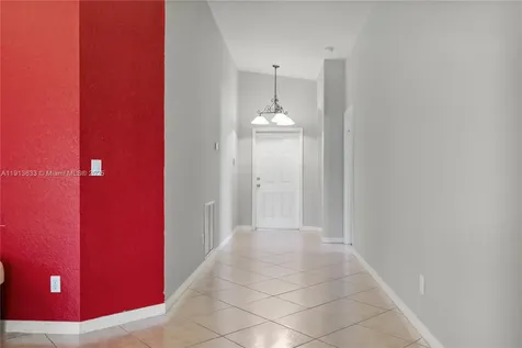 1924 SW Jamesport Drive Port Saint Lucie FL 34953