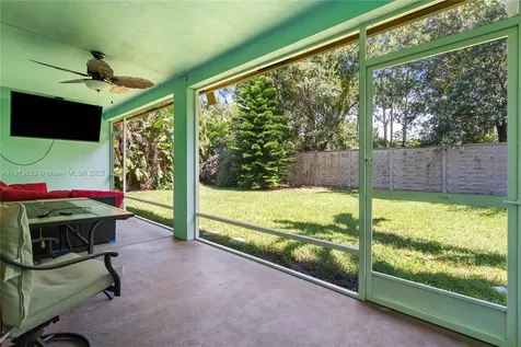 1924 SW Jamesport Drive Port Saint Lucie FL 34953