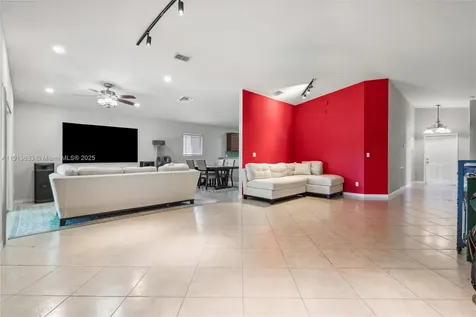 1924 SW Jamesport Drive Port Saint Lucie FL 34953