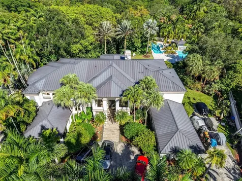10395 SW 67th Avenue Pinecrest FL 33156