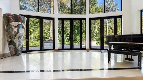 10395 SW 67th Avenue Pinecrest FL 33156