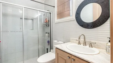 10395 SW 67th Avenue Pinecrest FL 33156