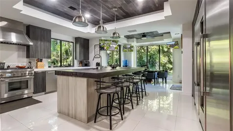 10395 SW 67th Avenue Pinecrest FL 33156