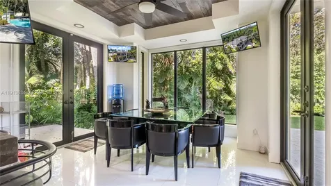 10395 SW 67th Avenue Pinecrest FL 33156