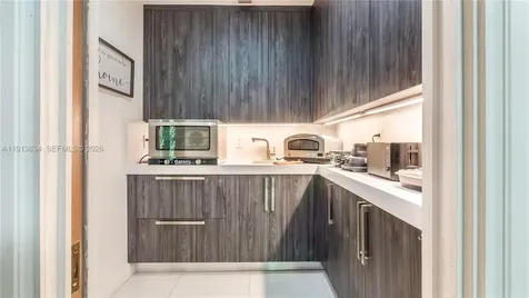 10395 SW 67th Avenue Pinecrest FL 33156