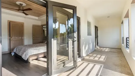 10395 SW 67th Avenue Pinecrest FL 33156